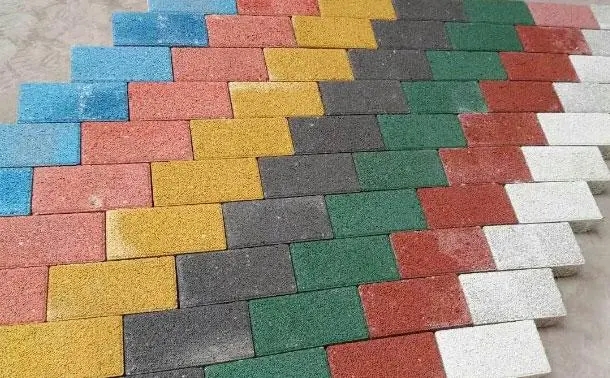如何正確安裝彩色混凝土路面磚能確保施工質(zhì)量和效果？