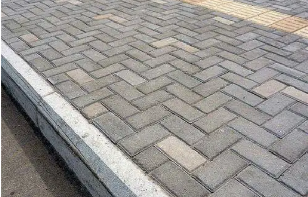 城市荷蘭磚道路